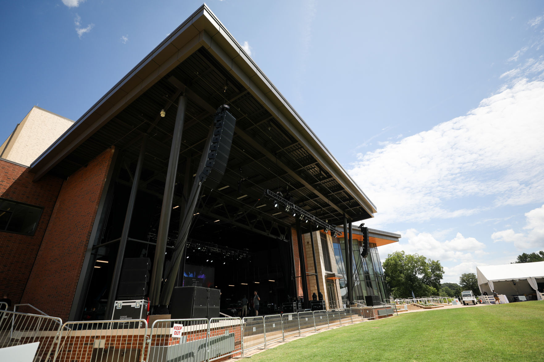 Jay and Susie Gogue Performing Arts Center Opening Festival – Thursday